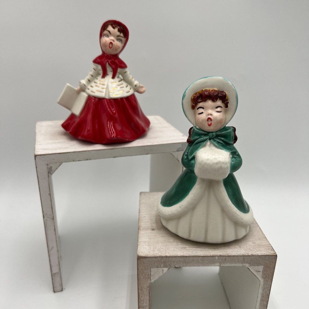 Vintage Holland Mold Christmas Caroler Victorian Girl In Red Green Coat Figurine